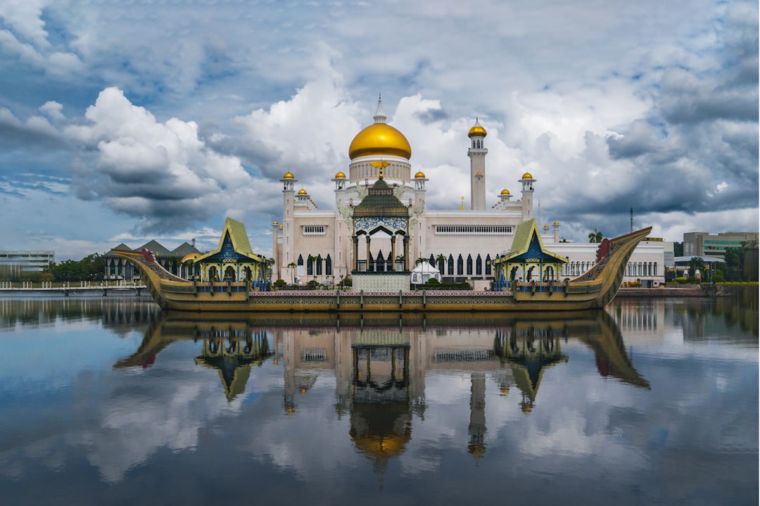 Brunei water village and mosque